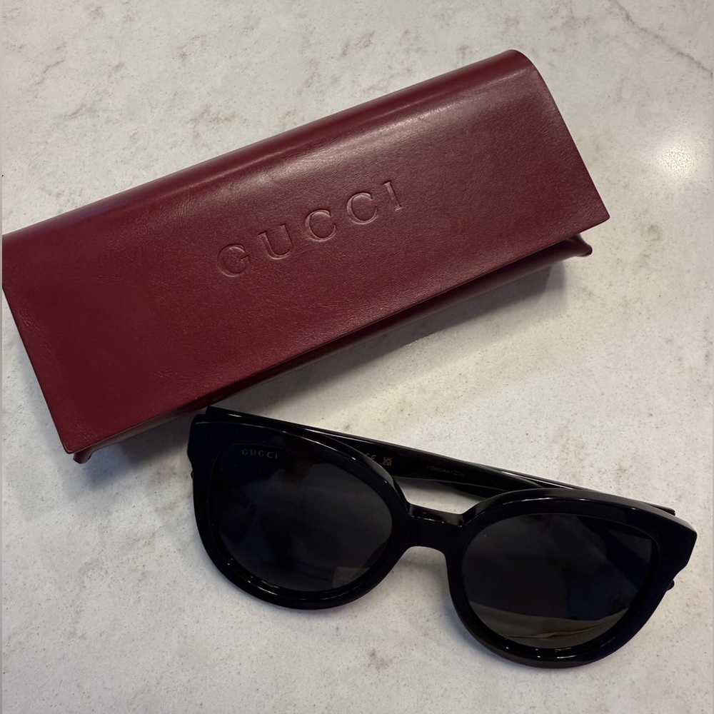 Gucci Black Sunglasses with Burgundy Case
